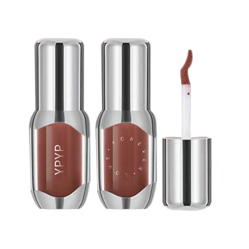 Lip gloss lipstick